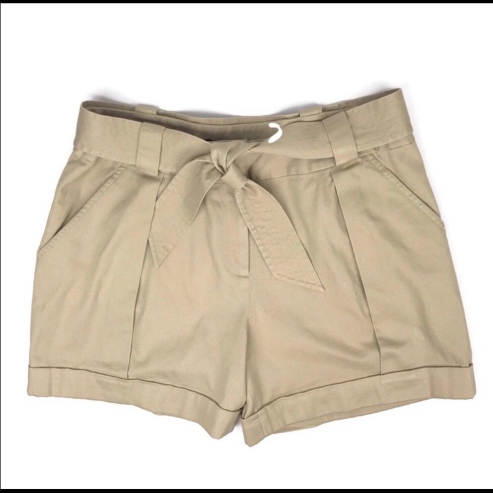 High waisted khaki shorts! Size 10!